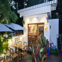 Thriving Cafe Setup In Prime Location For Sale In Pune